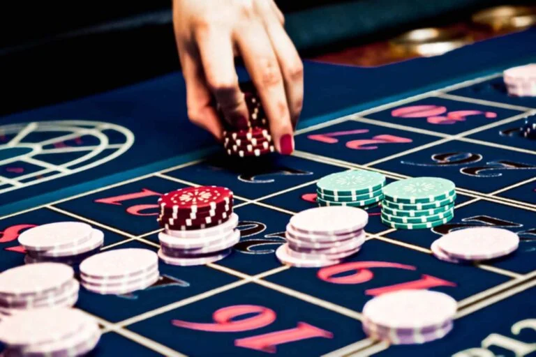Perjalanan Jackpot: Kisah Kemenangan Luar Biasa dan Kerugian Luar Biasa dalam Sejarah Slot